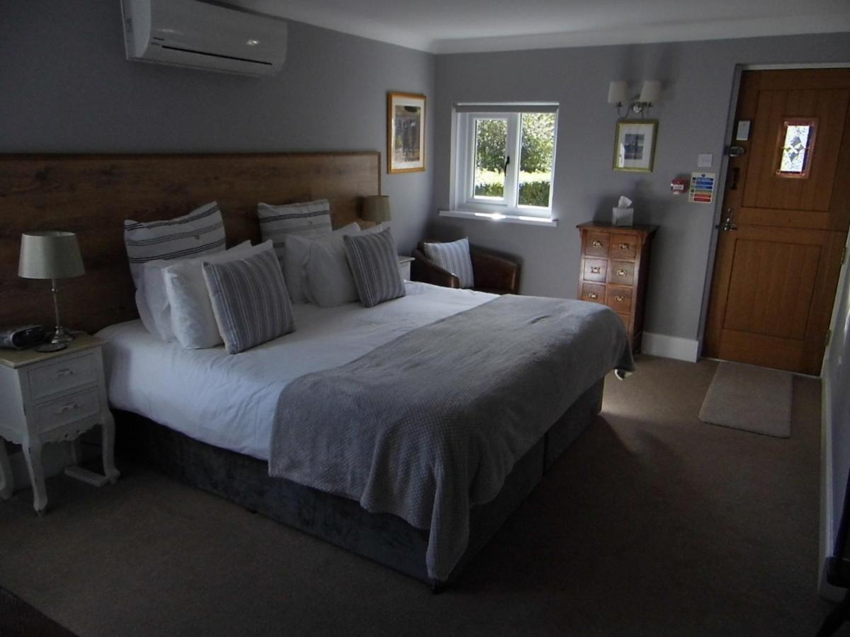 The Mill At Glynhir Bed & Breakfast Аманфорд Екстериор снимка
