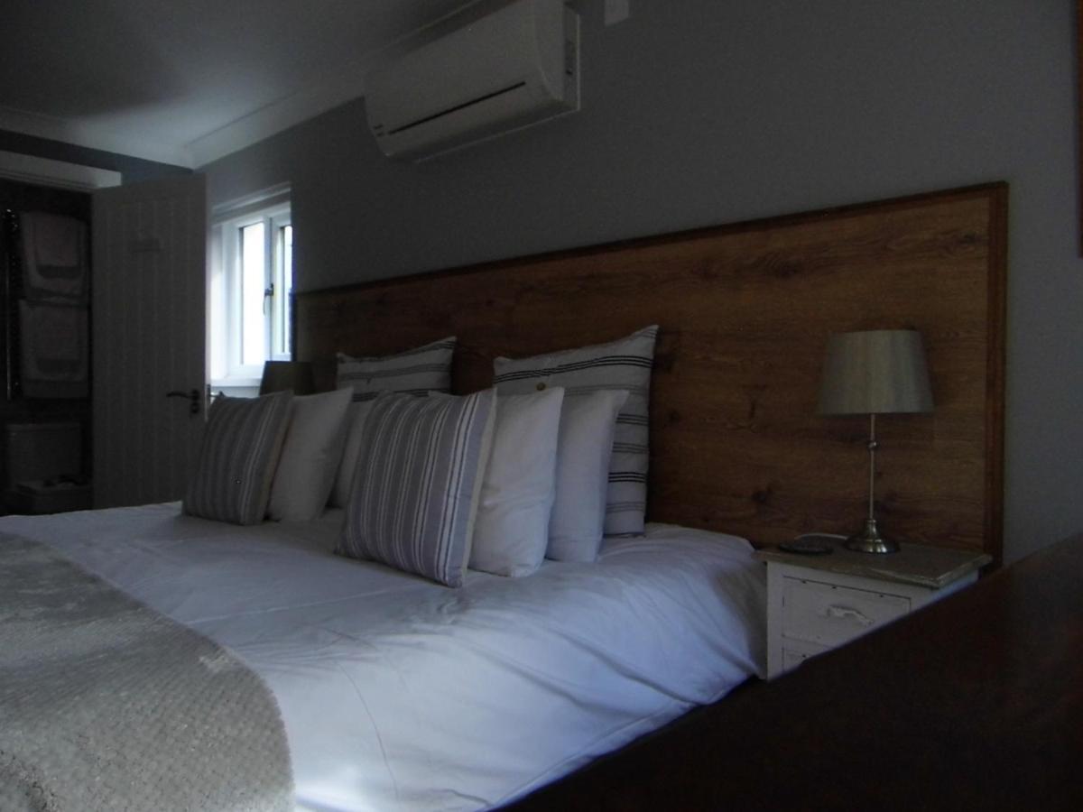 The Mill At Glynhir Bed & Breakfast Аманфорд Екстериор снимка